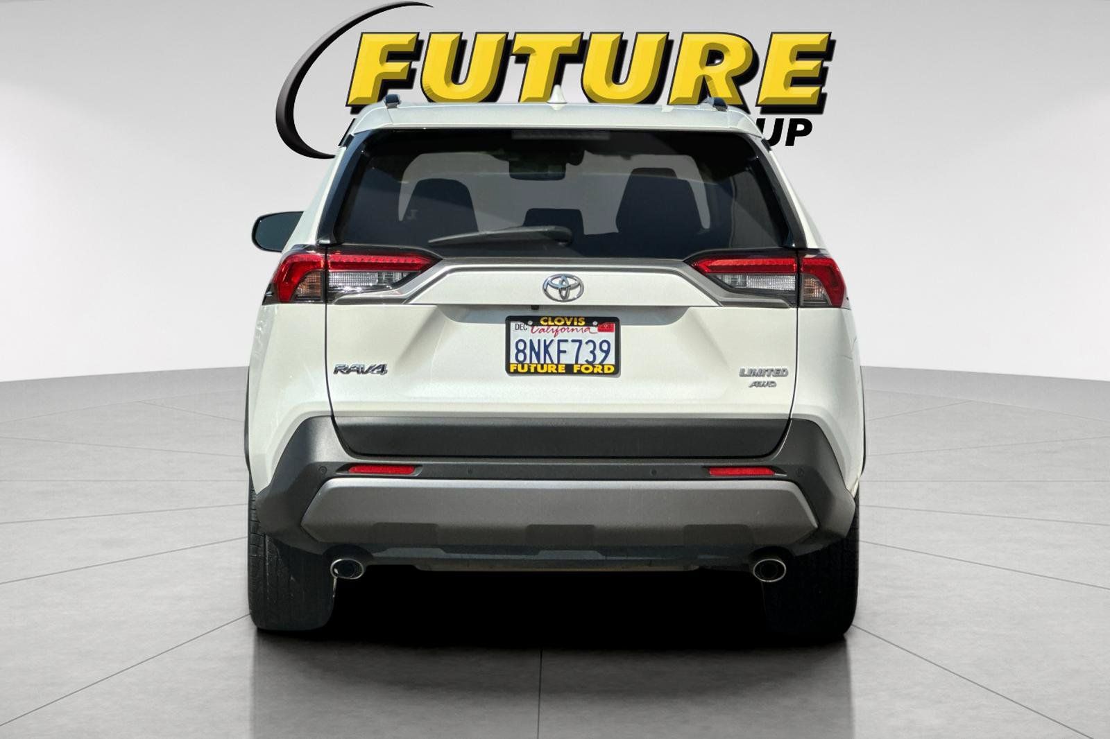 Used 2019 Toyota RAV4 Limited w/ Advanced Technology Package AWD/4WD image 4
