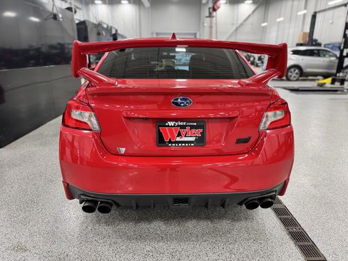 Used 2018 Subaru WRX STI Limited image 4