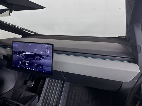 Used 2024 Tesla Cybertruck AWD Crew Cab image 16