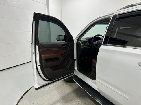 Used 2019 Chevrolet Tahoe Premier AWD/4WD image 24