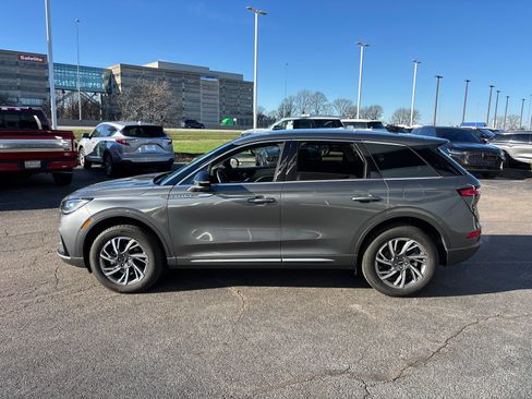 Certified 2023 Lincoln Corsair FWD w/ Equipment Group 101A image 4