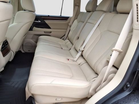 Used 2018 Lexus LX 570 4WD w/ Luxury Package image 27