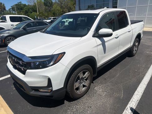 Used 2025 Honda Ridgeline RTL image 1