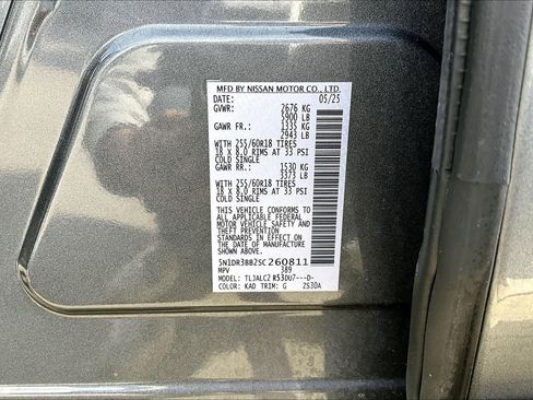 Used 2025 Nissan Pathfinder SV w/ SV Premium Package image 50