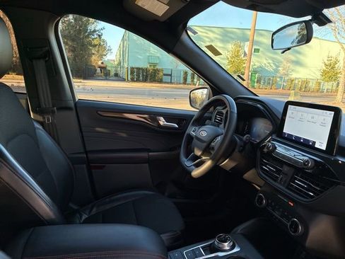 Used 2025 Ford Escape ST-Line image 22