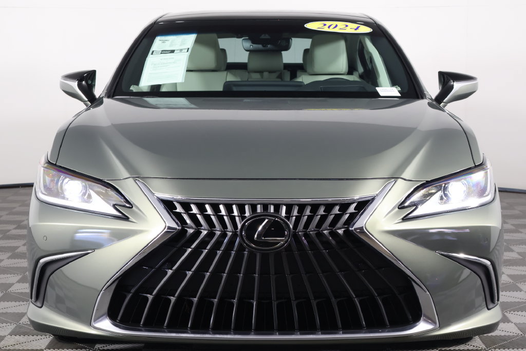 Certified 2024 Lexus ES 350 w/ Premium Package FWD image 2