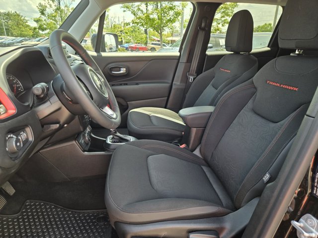 Used 2023 Jeep Renegade Trailhawk AWD/4WD image 95