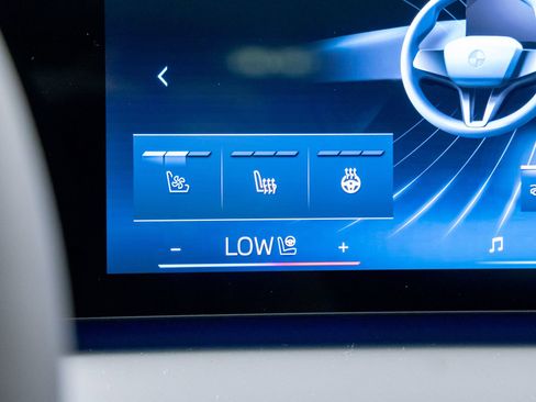 New 2025 BMW X3 xDrive30i w/ Premium Package image 27