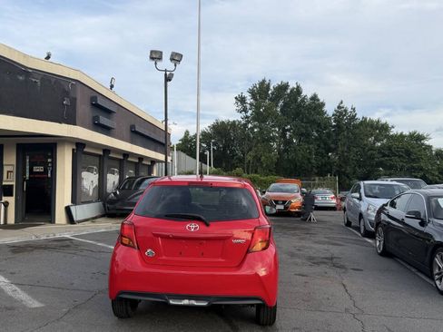 Used 2015 Toyota Yaris L FWD image 9
