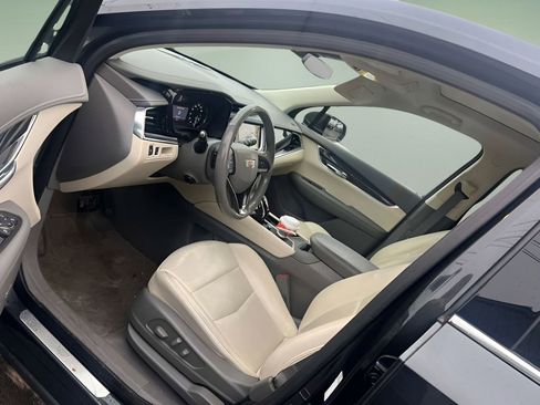 Used 2022 Cadillac XT6 Premium Luxury image 15