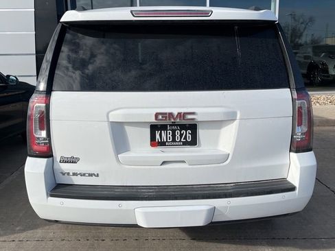 Used 2017 GMC Yukon SLT image 5