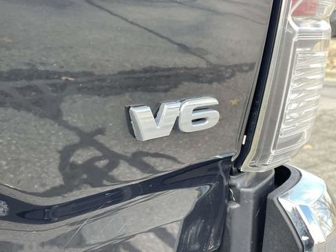 Used 2021 Toyota Tacoma TRD Off-Road image 13