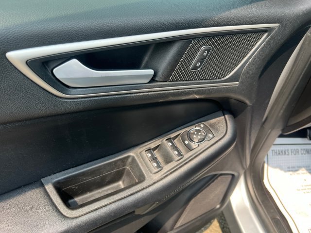 Used 2022 Ford Edge SEL AWD/4WD image 11