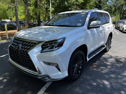 Used 2023 Lexus GX 460 Premium w/ Accessory Package image 5