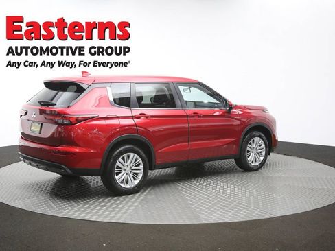 Used 2024 Mitsubishi Outlander ES AWD/4WD image 41