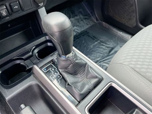 Used 2021 Toyota Tacoma SR5 image 16