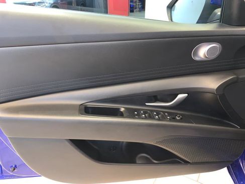 Used 2024 Hyundai Elantra SEL image 15