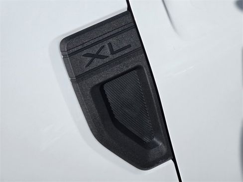 Used 2022 Ford Maverick XL image 15