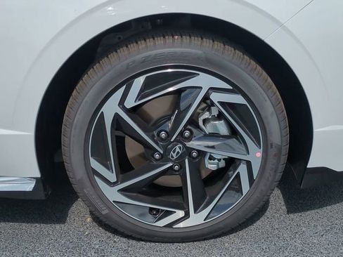 Certified 2026 Hyundai Sonata SEL AWD/4WD image 10