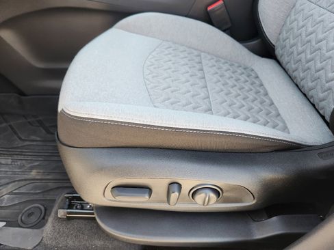 Used 2024 Chevrolet Equinox LS w/ LS Convenience Package image 20