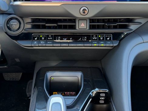 New 2025 Toyota Crown Signia w/ Advanced Technology Package image 24