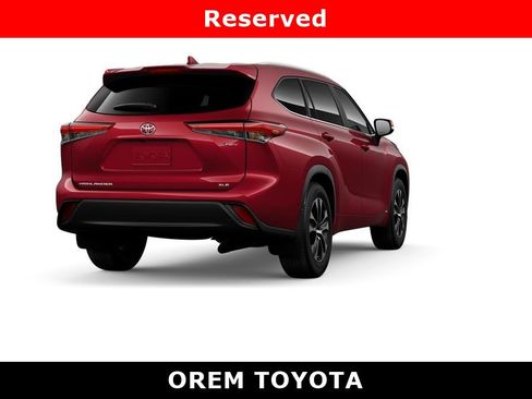 New 2026 Toyota Highlander XLE image 9