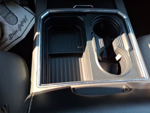 Used 2020 Ford F250 XLT w/ XLT Premium Package image 13