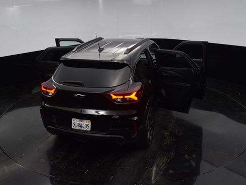 Used 2023 Chevrolet TrailBlazer RS image 39