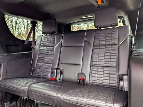 Used 2022 Cadillac Escalade ESV Sport Platinum w/ LPO, ONYX Package image 14