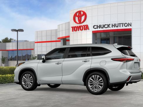 New 2026 Toyota Highlander Platinum image 41