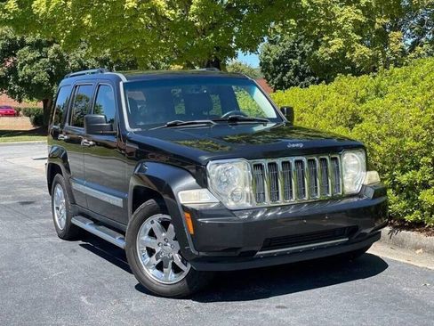Used 2010 Jeep Liberty Limited w/ Tire & Wheel Group image 1
