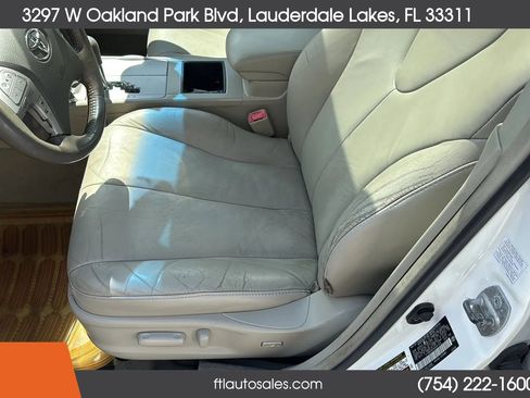 Used 2009 Toyota Camry Hybrid image 25