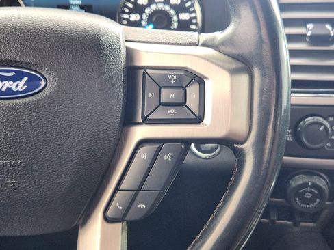 Certified 2019 Ford F150 Platinum w/ Equipment Group 701A Luxury image 19