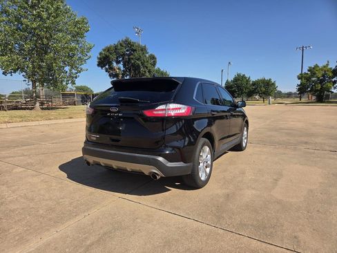 Used 2021 Ford Edge Titanium FWD image 29