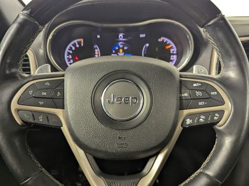 Used 2016 Jeep Grand Cherokee Overland w/ Advanced Technology Group RWD image 19