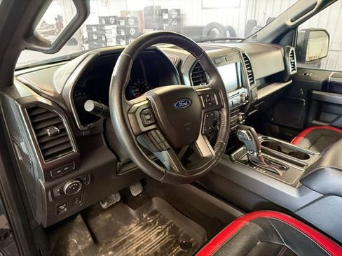 Used 2018 Ford F150 Lariat w/ Equipment Group 502A Luxury AWD/4WD image 8