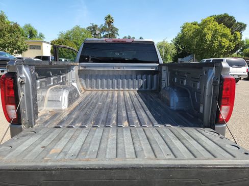 Used 2020 GMC Sierra 1500 Elevation w/ Elevation Value Package AWD/4WD image 19