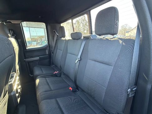 Used 2018 Ford F150 XLT w/ Equipment Group 302A Luxury AWD/4WD image 20