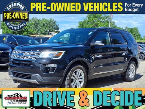 Used 2018 Ford Explorer XLT w/ Equipment Group 202A AWD/4WD image 1