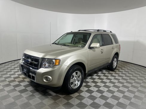 Used 2012 Ford Escape Limited AWD/4WD image 3