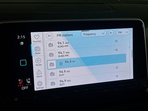 Used 2025 Volkswagen Atlas SE image 21