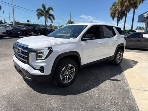 New 2026 GMC Terrain Elevation w/ Technology Package II FWD image 4