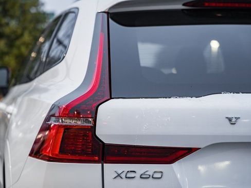 New 2026 Volvo XC60 B5 Ultra w/ Climate Package image 7