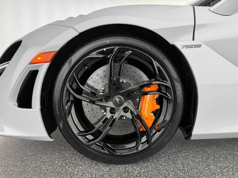 New 2026 McLaren 750S Spider image 32