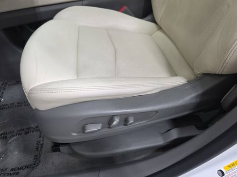 Used 2021 Cadillac XT5 Premium Luxury AWD/4WD image 26