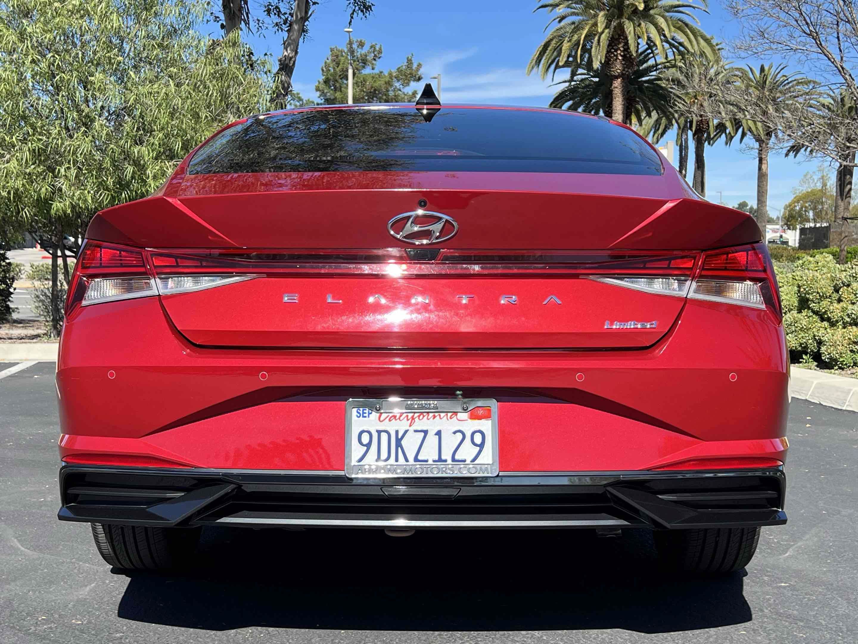 Used 2023 Hyundai Elantra Limited FWD image 40