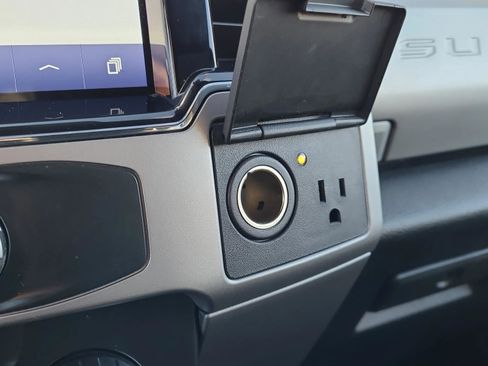 Used 2022 Ford F350 Lariat w/ Lariat Ultimate Package image 23