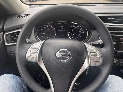 Used 2015 Nissan Rogue S image 28