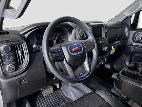 Used 2025 GMC Sierra 3500 Pro w/ Convenience Package AWD/4WD image 9
