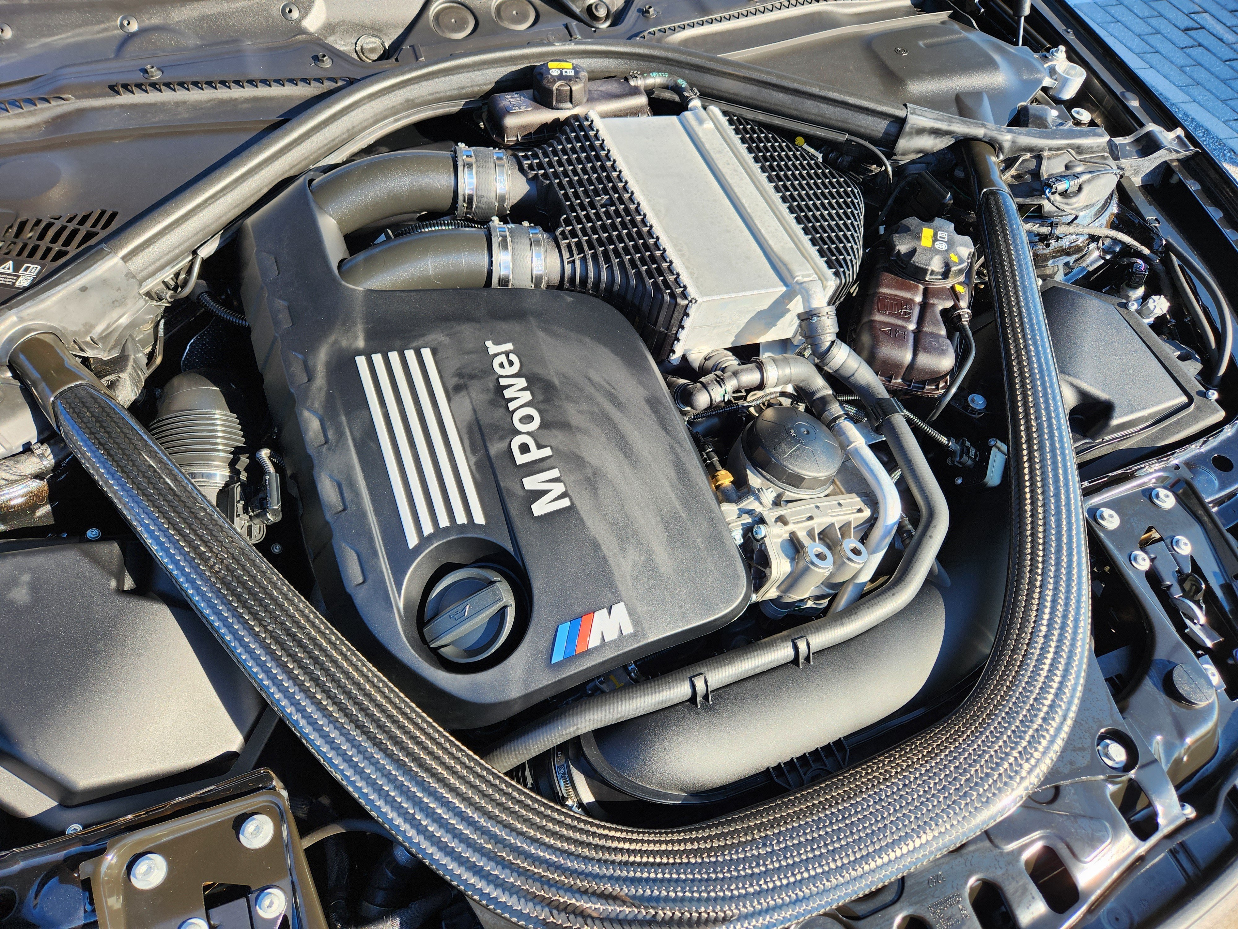 Used 2018 BMW M4 Coupe w/ Competition Package RWD image 9